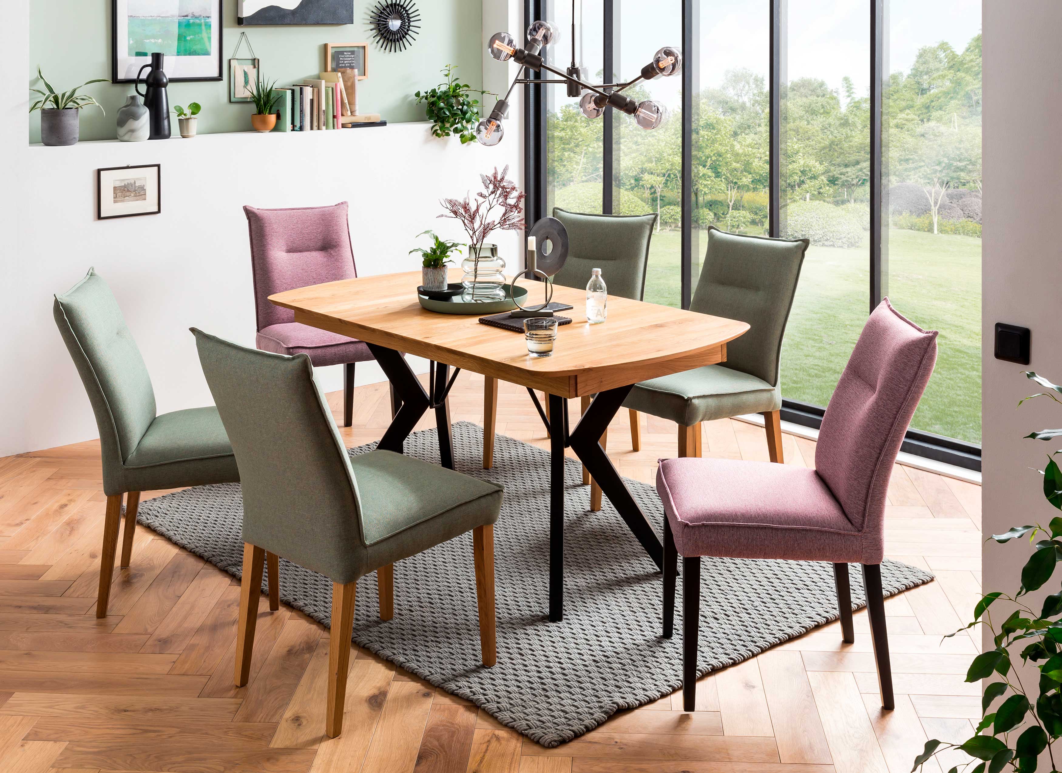 Standard Furniture Tischgruppe eiche mit Elipse Massivholztisch und Stühlen bornholm