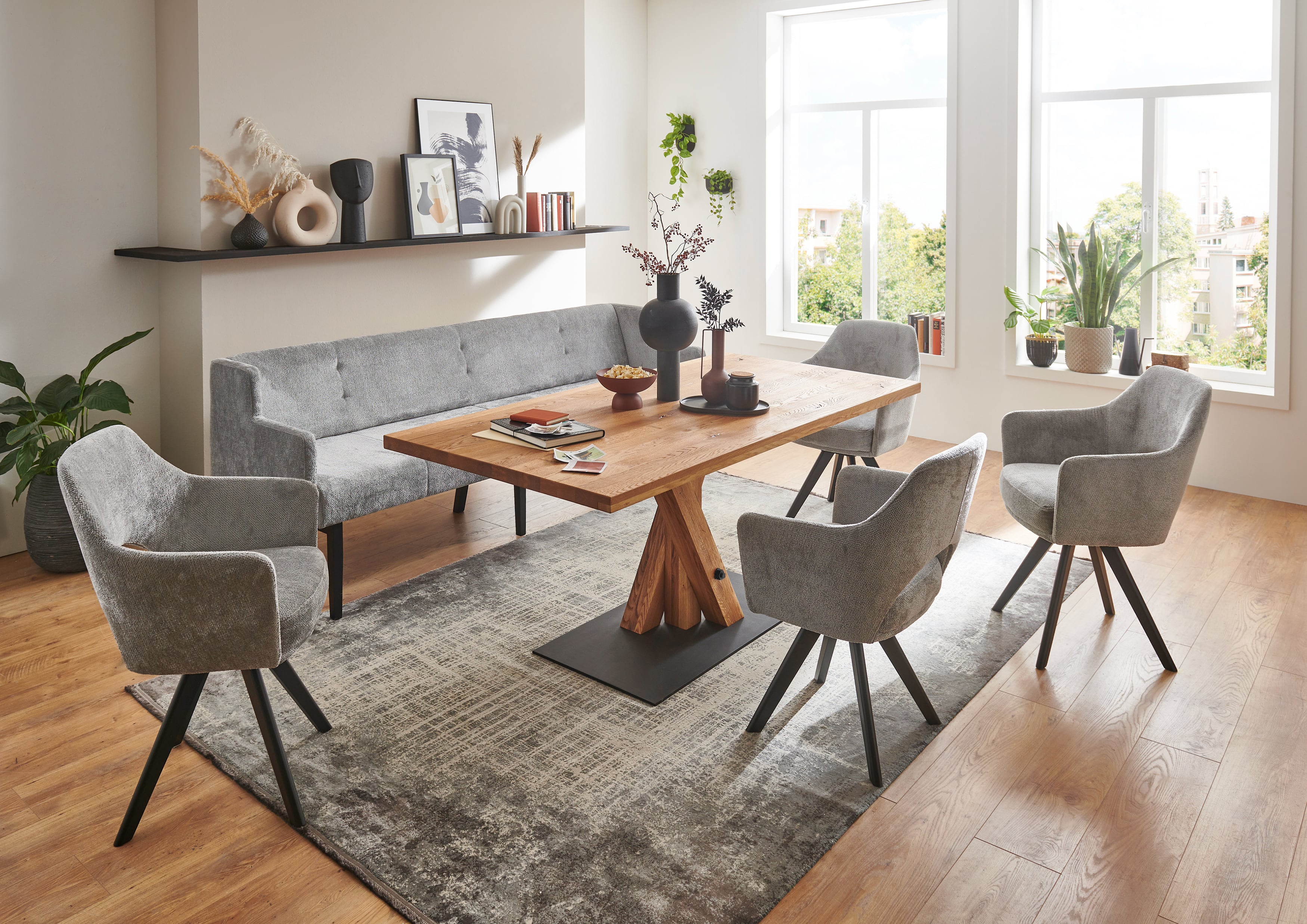 Standard Furniture Tischgruppe eiche mit Tisch Messina, Drehstühlen Getafe und Polsterbank Bilbao