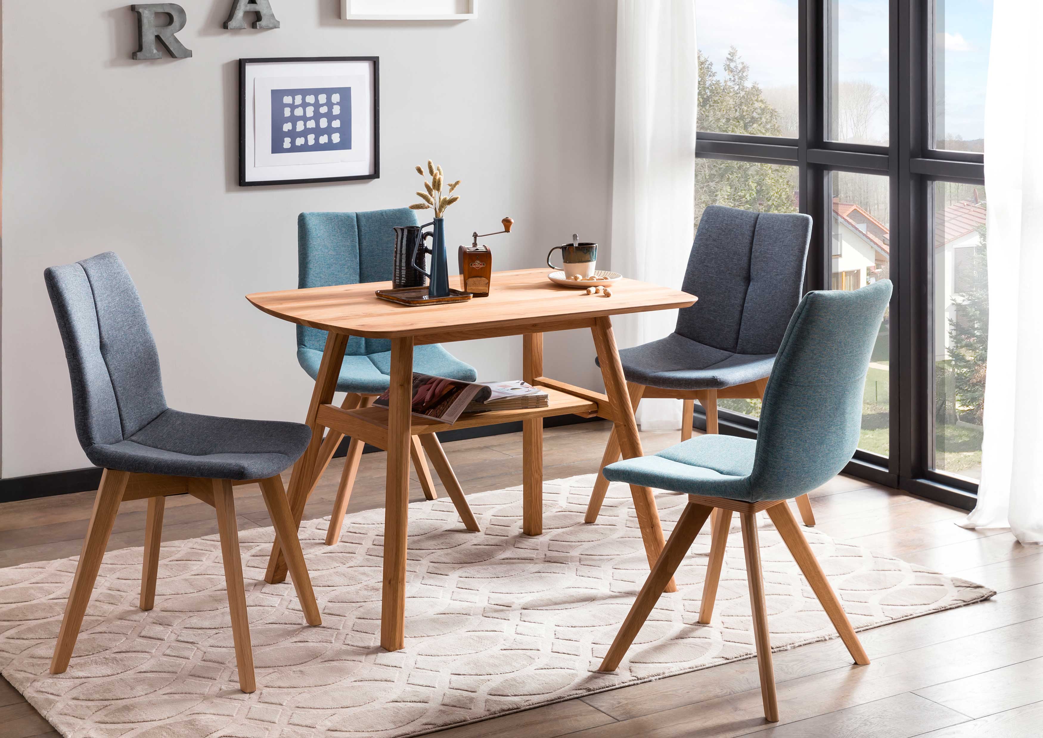 Standard Furniture Essgruppe eiche mit Tisch Nawarra und Stühlen Tokio