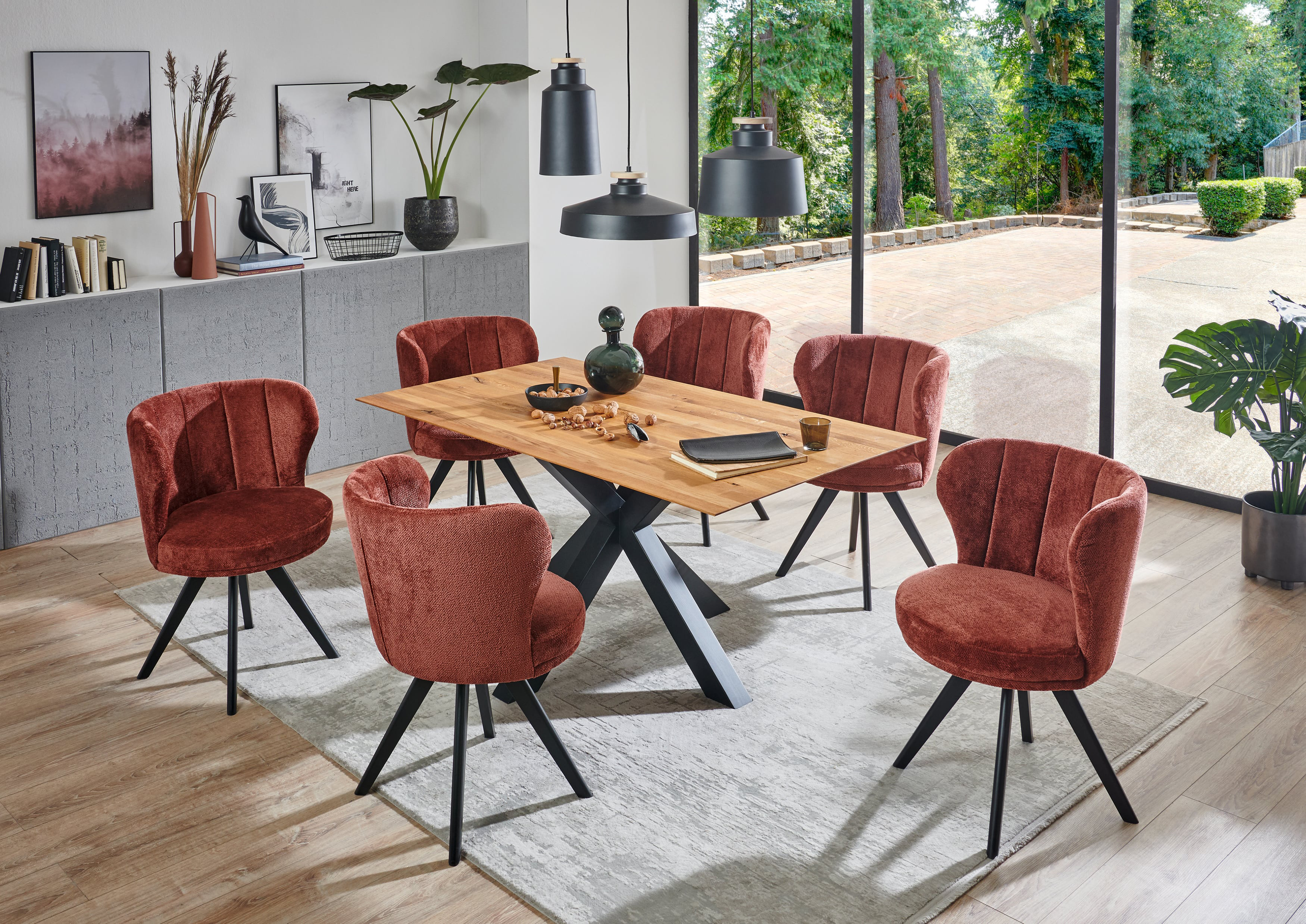 Standard Furniture Tischgruppe eiche mit Tisch Bologna und Stühlen Saragossa